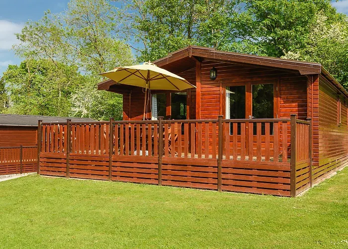 Woodlands Hotel & Pine Lodges
